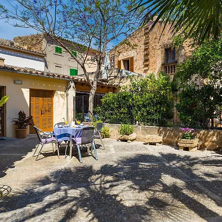 Town House Esglesia In * Alcudia (Mallorca)