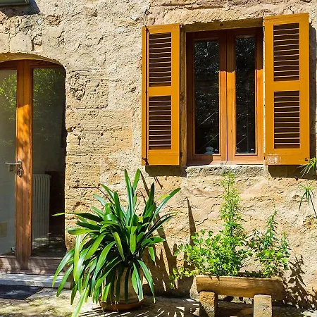 Town House Esglesia In Holiday home *