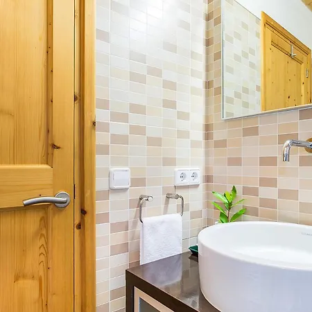 Town House Esglesia In Holiday home