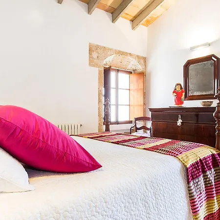 Town House Esglesia In