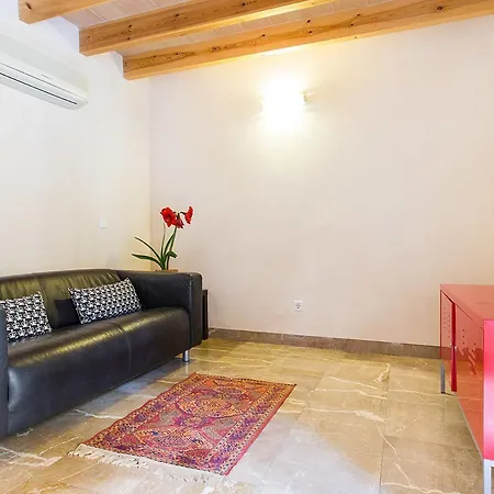 Town House Esglesia In Holiday home *